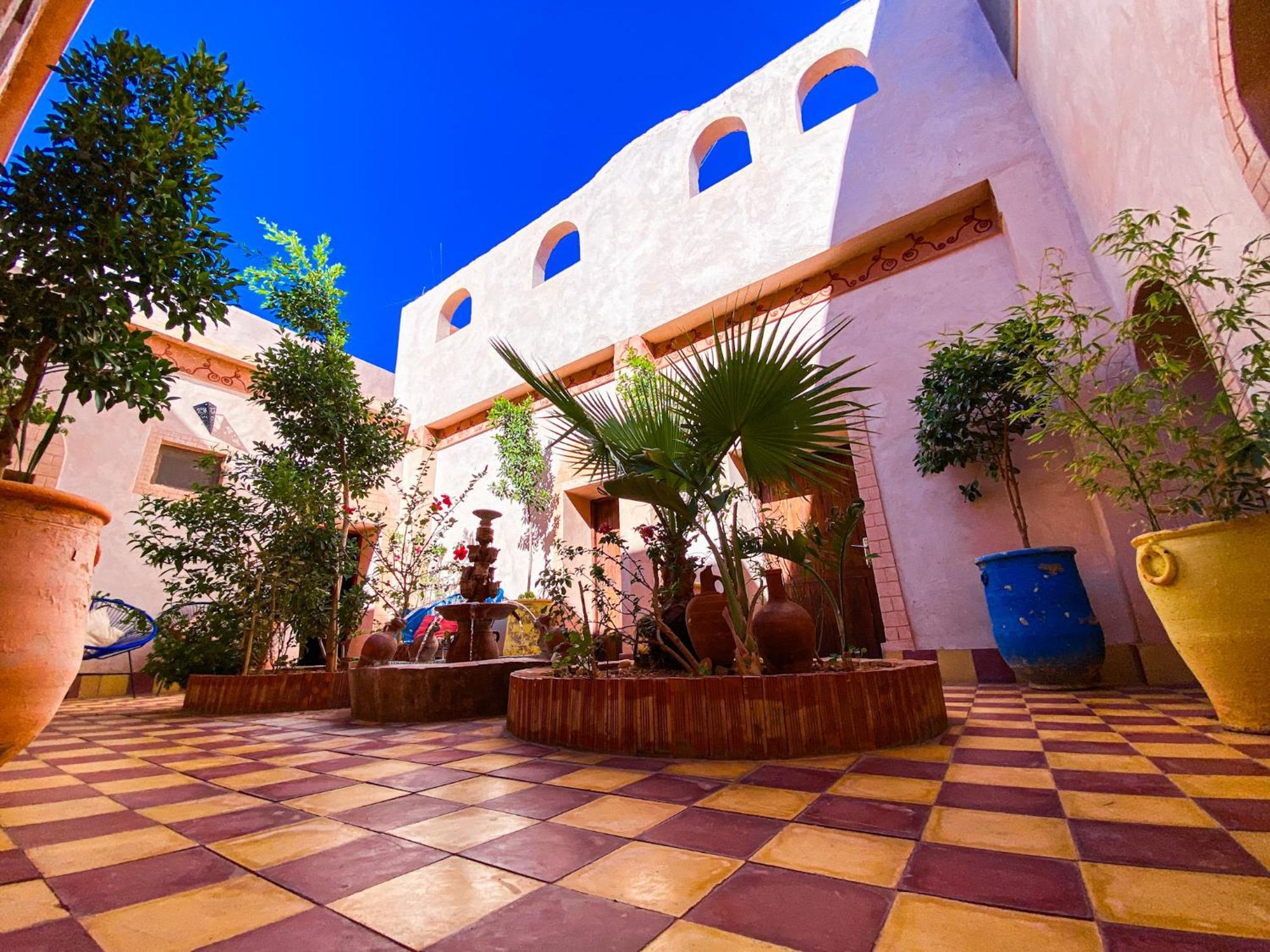 Ayouze Auberge Ait Benhaddou Esterno foto
